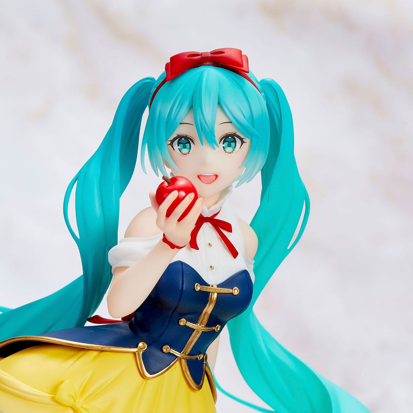 Figura Hatsune Miku – Wonderland Blancanieves Ver. (SEGA Prize)